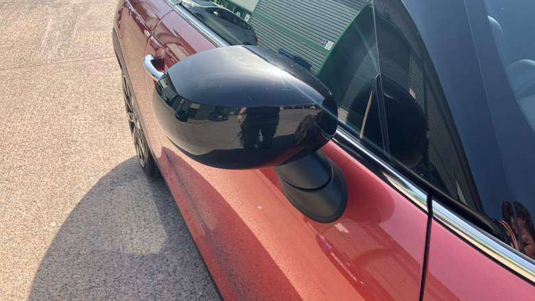 MINI Hatchback 1.5 Cooper Exclusive II 3dr Auto [Comfort/Nav Pck] Petrol Hatchback